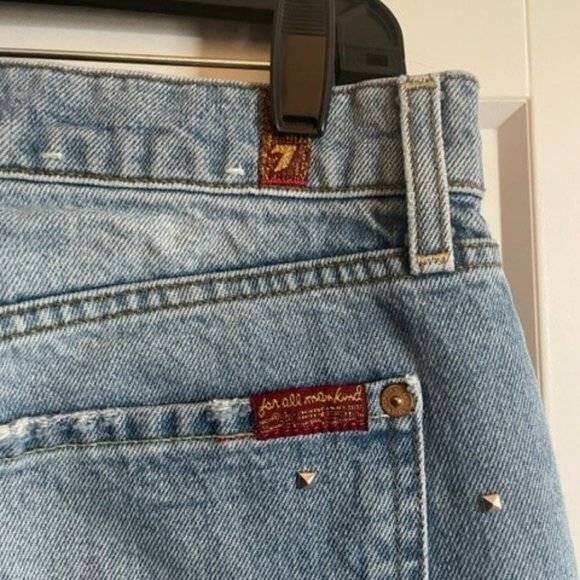 7 FOR ALL MANKIND Josefina Distressed Studded Boyfriend Jeans - Picture 7 of 8